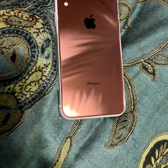 Apple iPhone XR Unlocked 128gb White & Rose Gold Back Glass